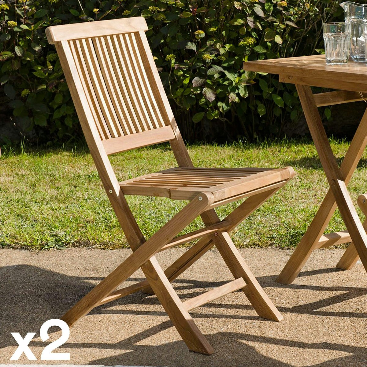 Lot de 2 chaises de jardin pliantes en bois de teck brut massif SUMMER bois naturel, PIER IMPORT