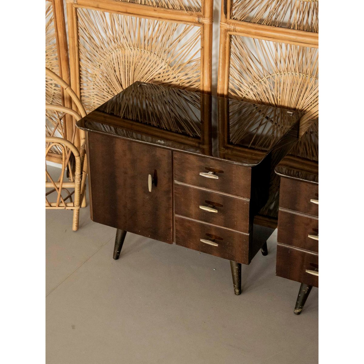 Paire de tables de chevet noires Maïa N°1466 - Bon état noir, DEBONGOUT
