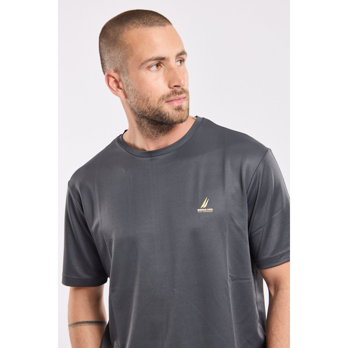 T-shirt en polyester recyclé VALEWOOD carbone, BERMUDES