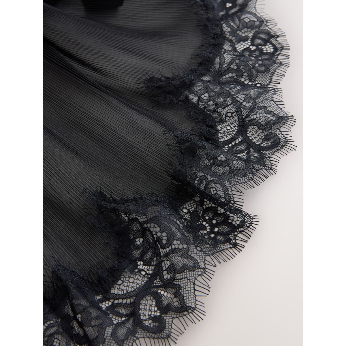 Caraco bordé de dentelle transparente noir, NEXT