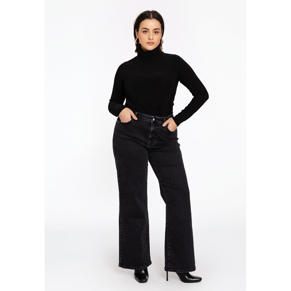 Pantalon avec une ceinture élastique noir, YOEK