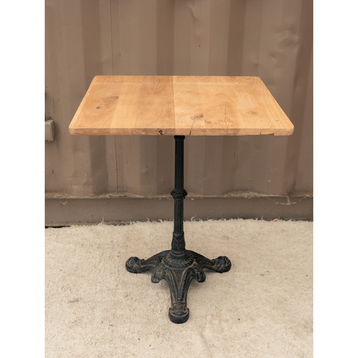 Table à manger bistro en chêne et fer Denise N°1213 - Bon état bois clair, DEBONGOUT