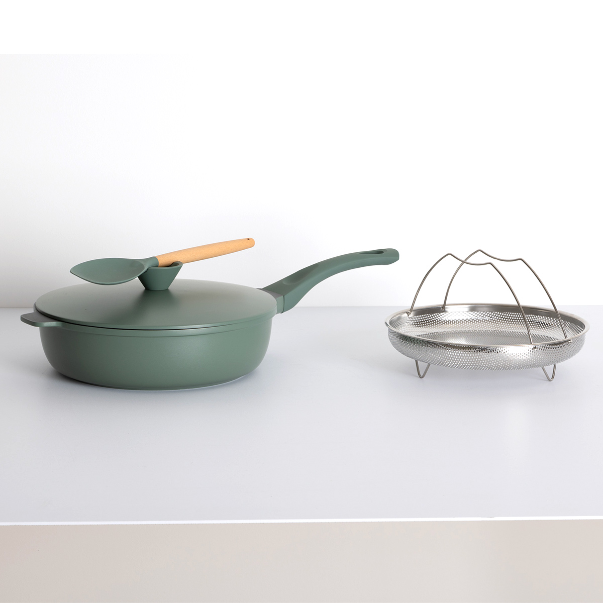 Sauteuse 28cm en fonte d'aluminium avec panier vapeur ALURO vert olive, 5FIVE SIMPLY SMART