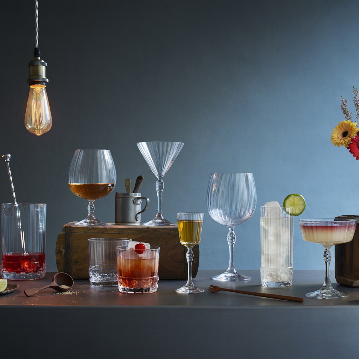 Boite de 4 verres martini America 24.5 cl multicolore, BORMIOLI