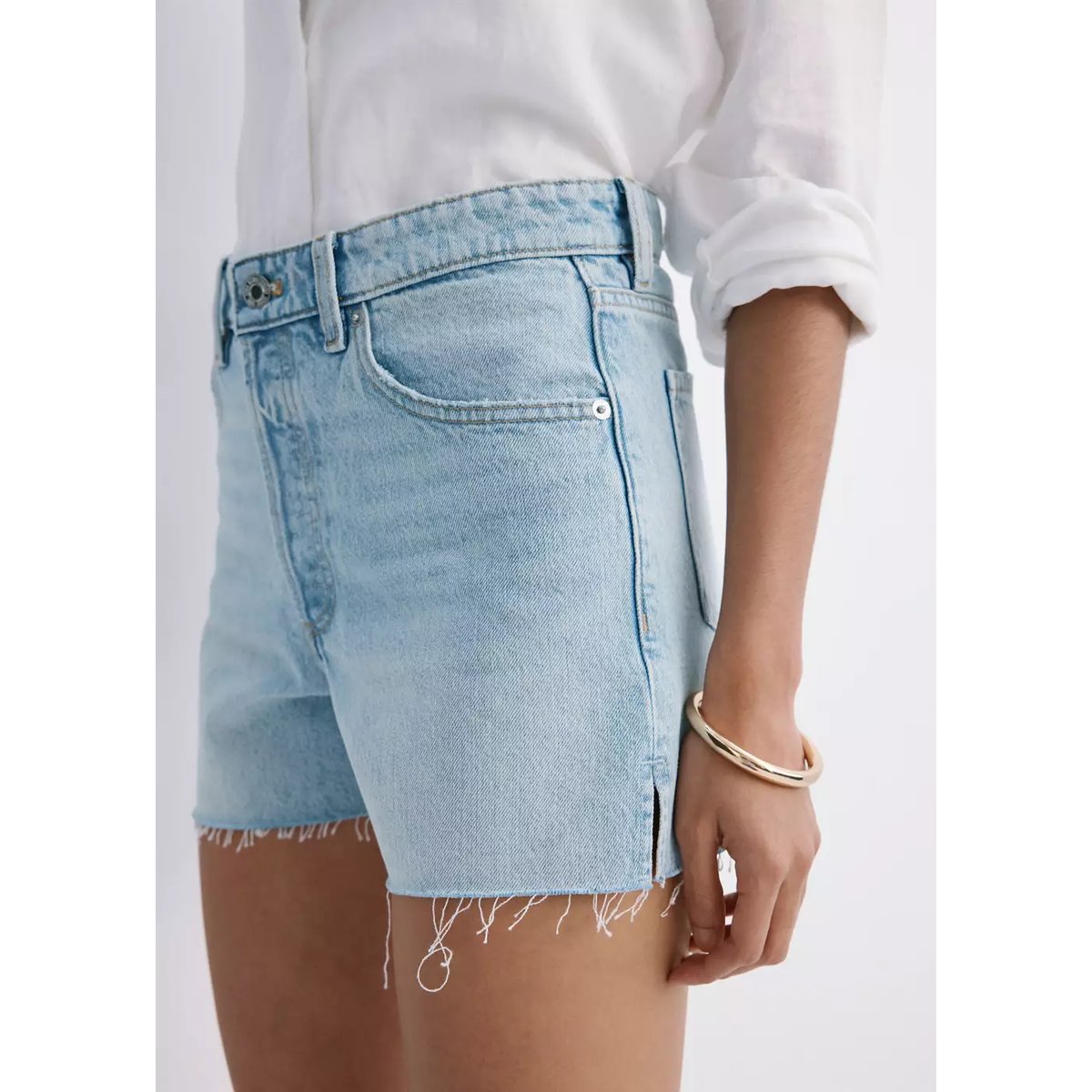 Short en jean revers effilochés bleu clair, MANGO