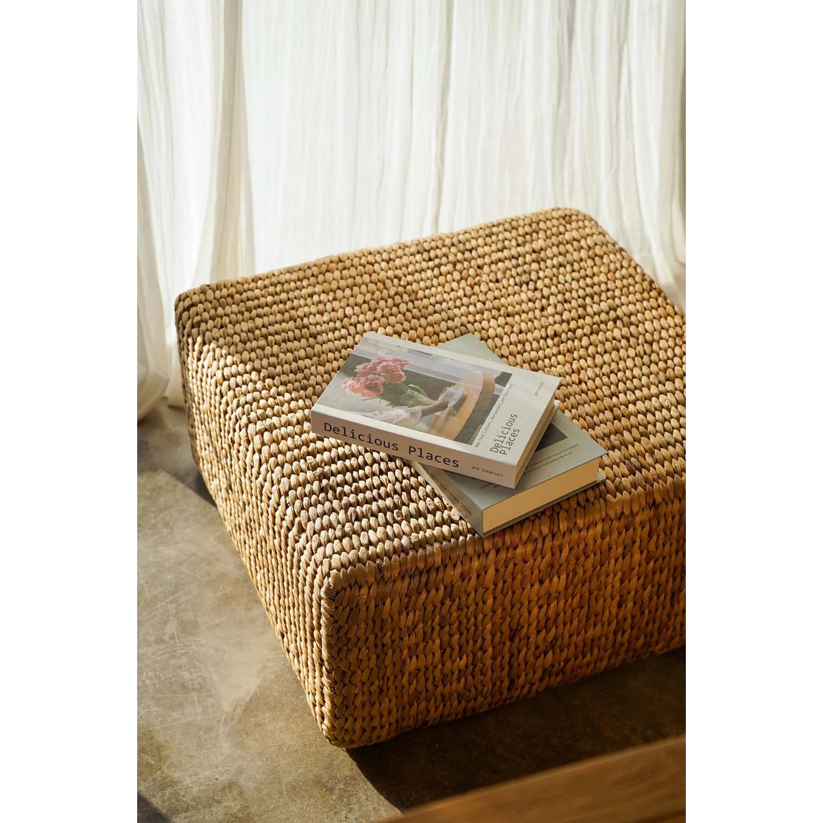 Pouf en jacinthe d’eau HYACINTH beige, BAZAR BIZAR