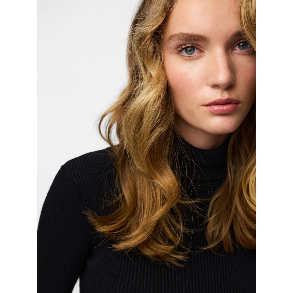 Pull En Maille PCMIRA - COL ROULÉ noir - black, PIECES