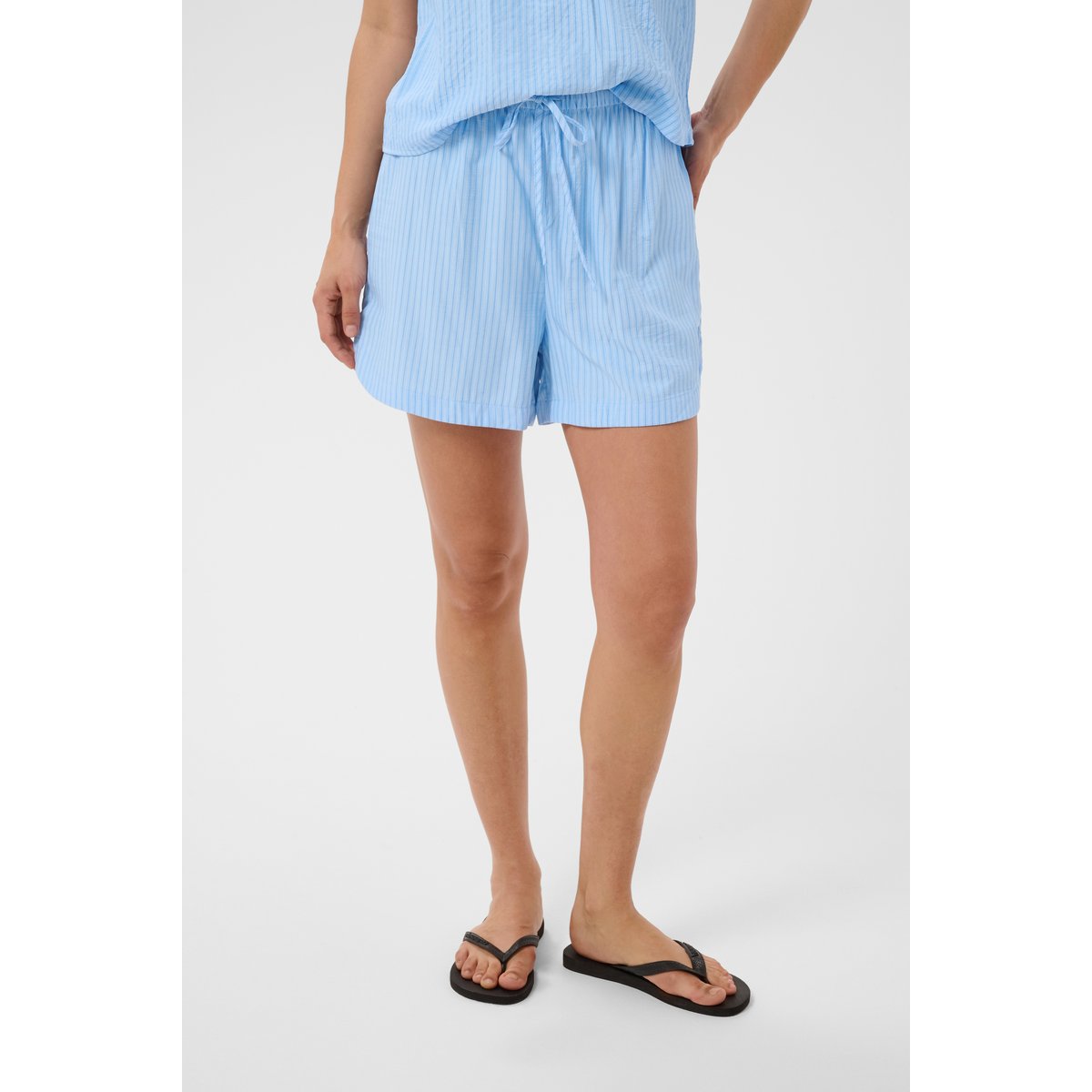 Shorts casual bleu light blue, white striped, KAFFE
