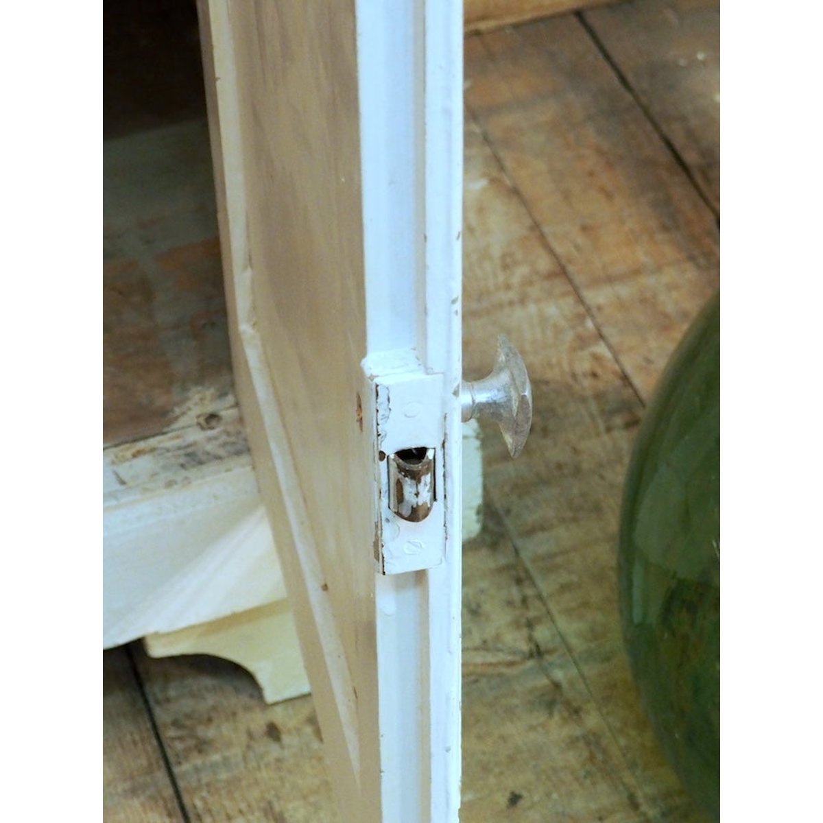 Buffet blanc en pin Gilbert N°655 - Bon état blanc, DEBONGOUT