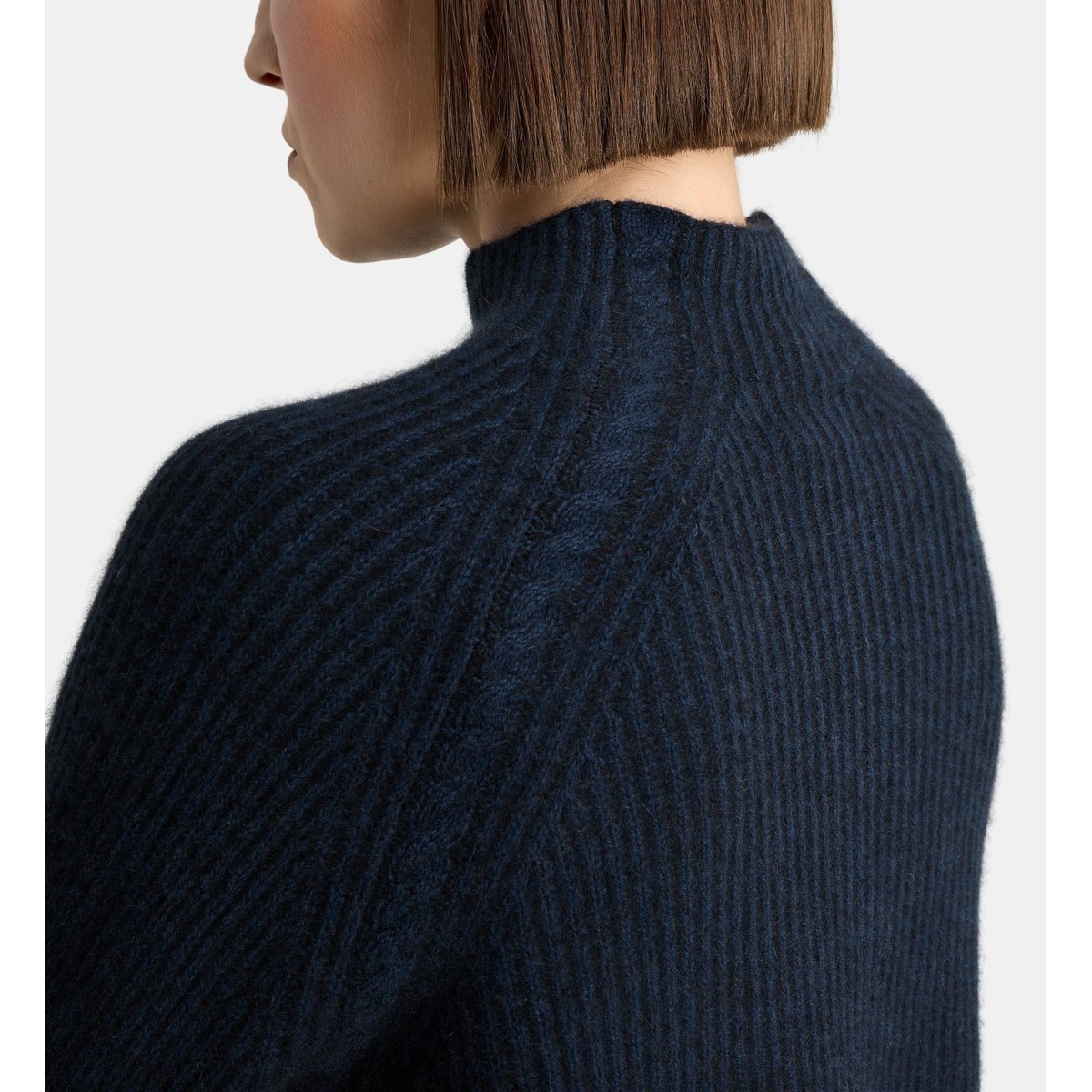 Pull droit edimbourg en maille torsadée cachemire bleu marine, GALERIES LAFAYETTE