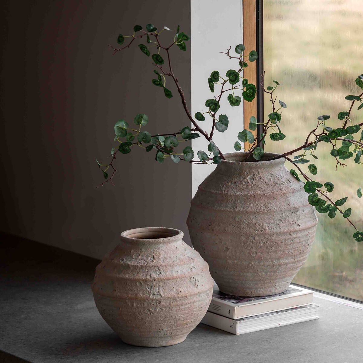 Large Nerola Outdoor Planter in Terracotta red, ÉDITÉ