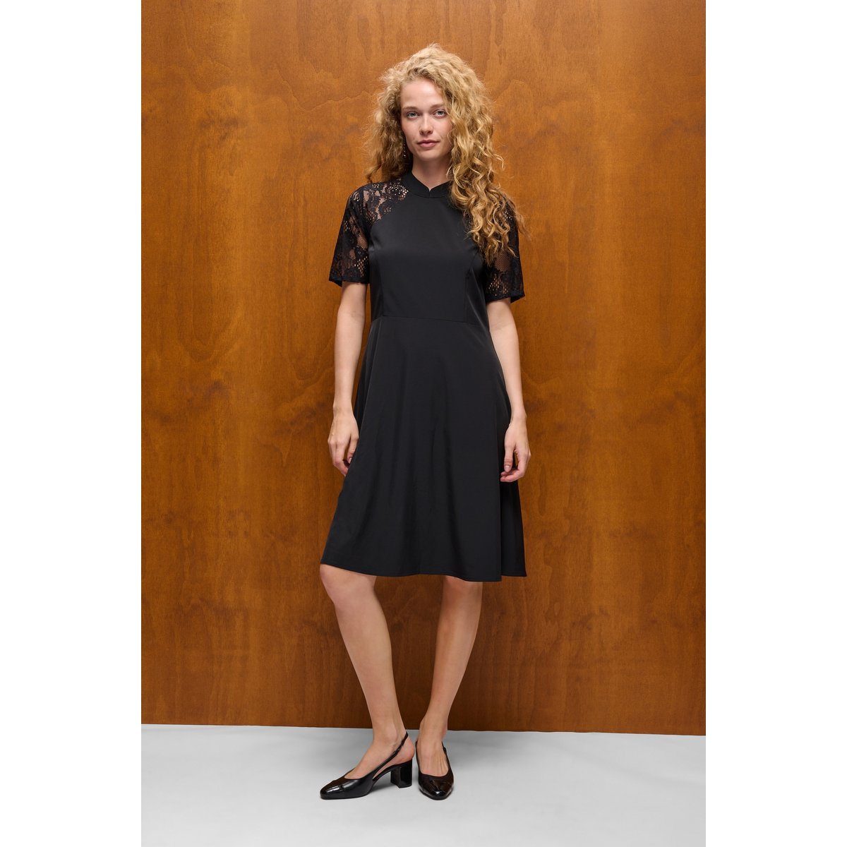 Robe noir, CULTURE
