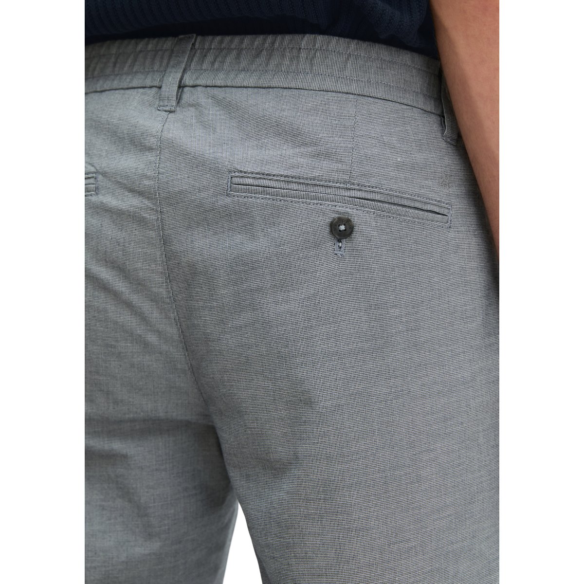 Chino modèle Stig Jogger pleats shaped avec détails de plis bleu clair, MARC O'POLO