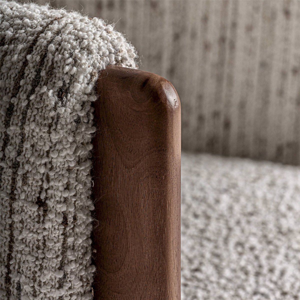 Fauteuil art déco en pin massif style vintage blanc cassé effet bois naturel, RECOLLECTION