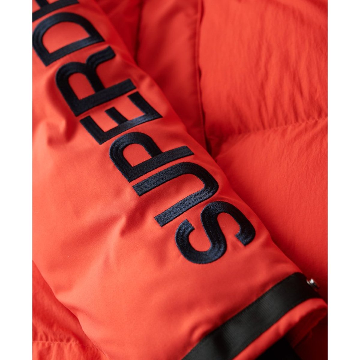 Parka rembourrée à capuche City Wind rouge soleil couchant, SUPERDRY