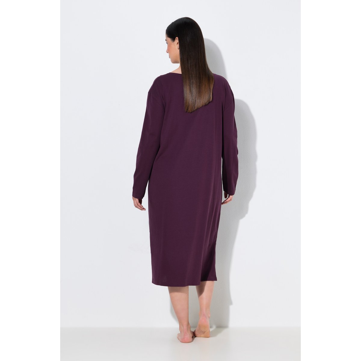 Chemise de nuit à col rond et manches prune foncé, ULLA POPKEN