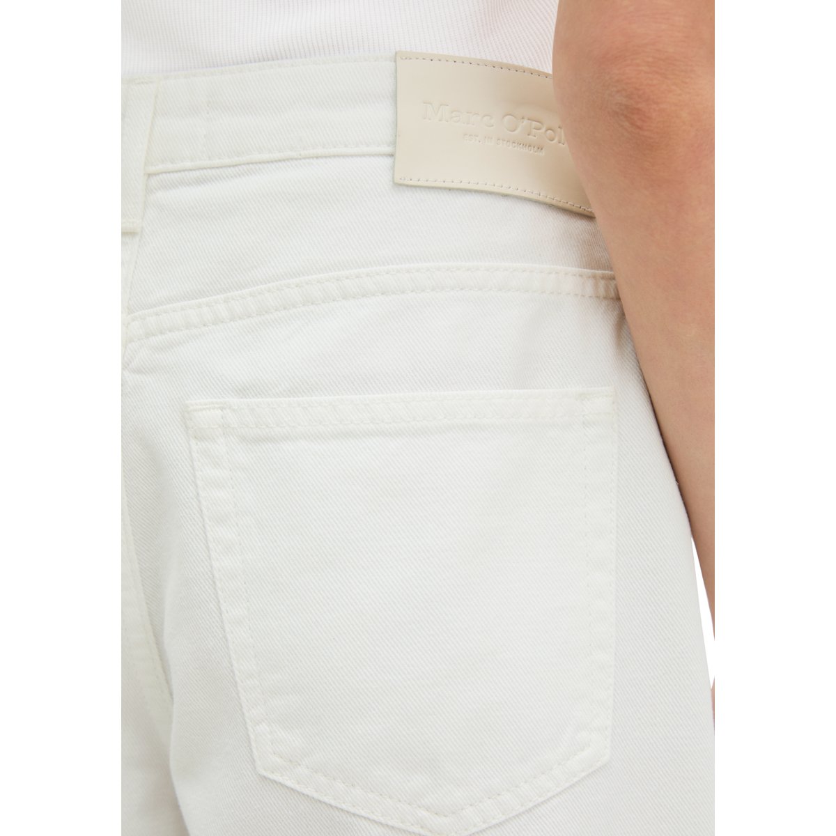 Jeans modèle Tolva large culotte en mélange de coton organique et de lyocell blanc, MARC O'POLO