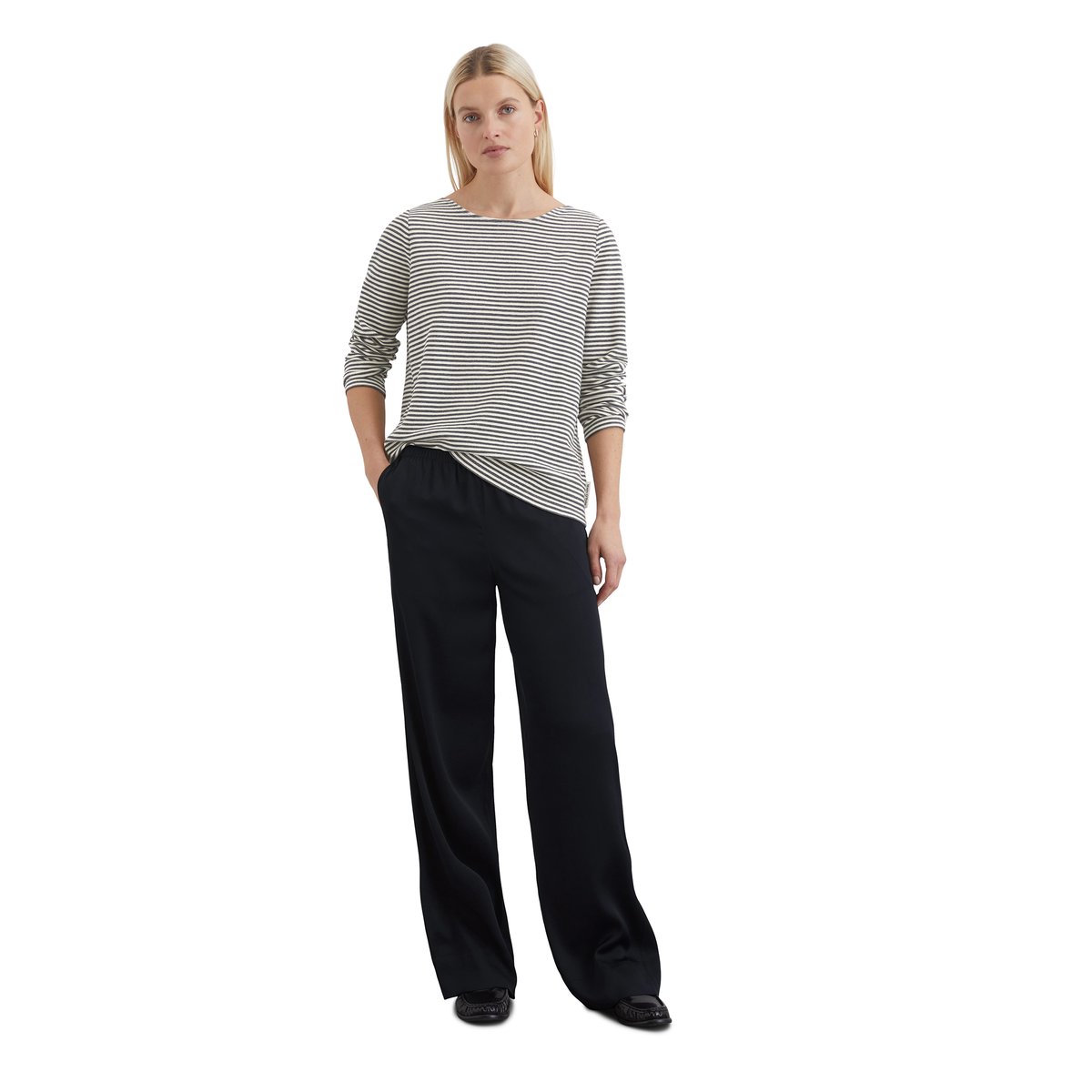 Pantalon en satin relaxed en viscose stretch fluide bleu foncé, MARC O'POLO