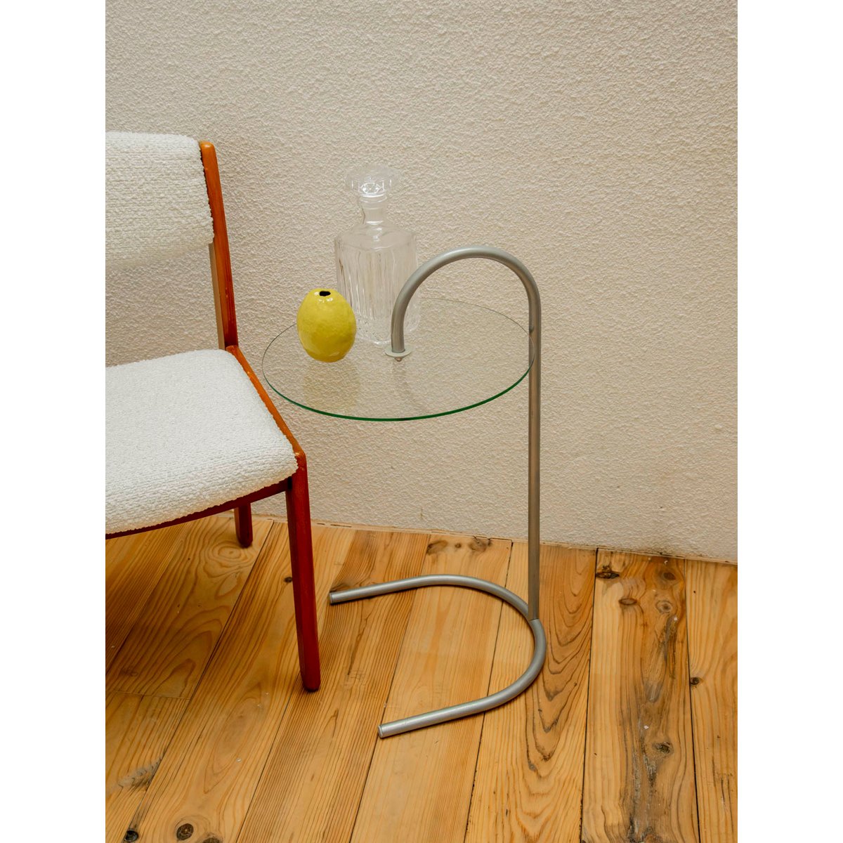 Table d'appoint aux lignes courbes Hanna N°1611 - Bon état transparent, DEBONGOUT