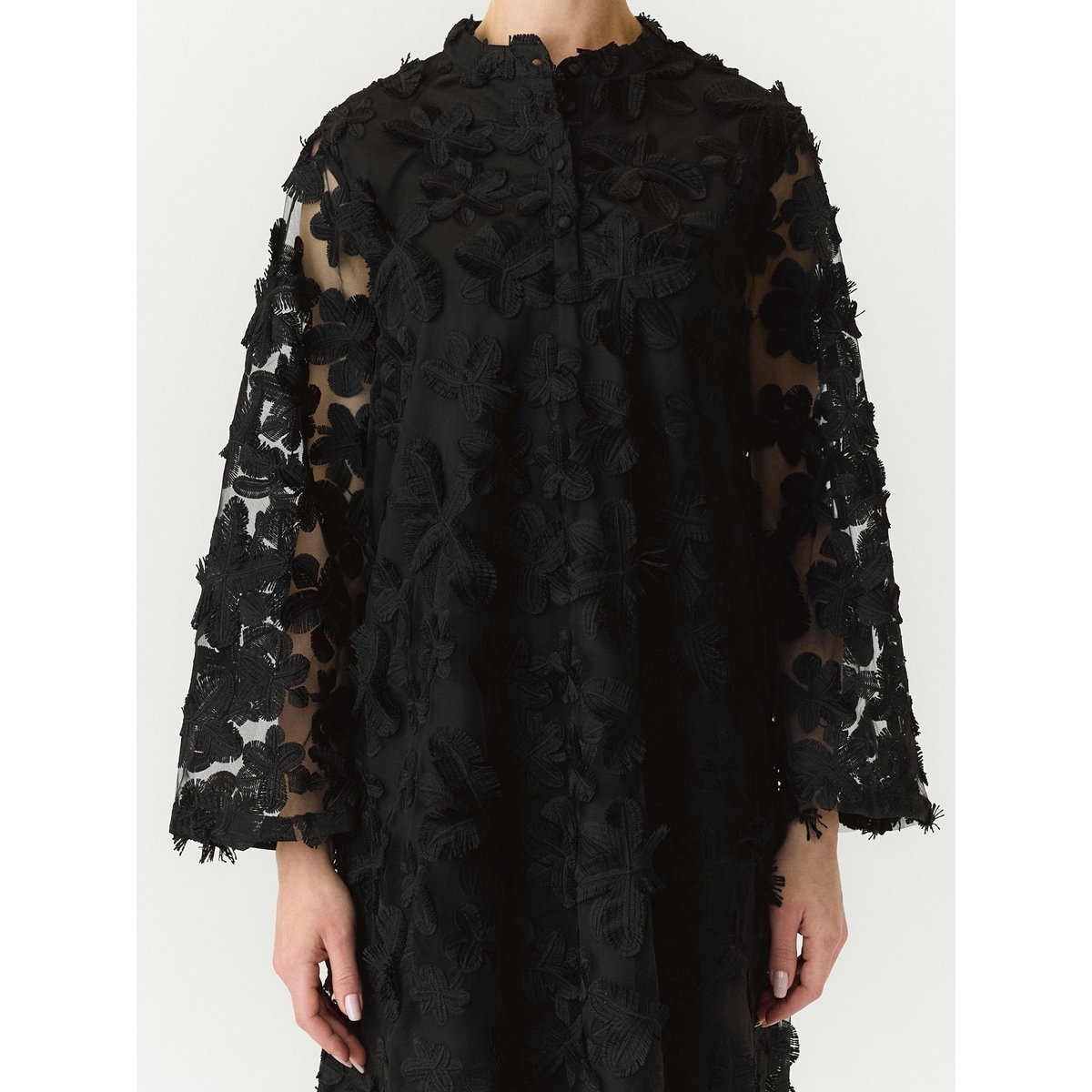 Mini-Robe black, YAS