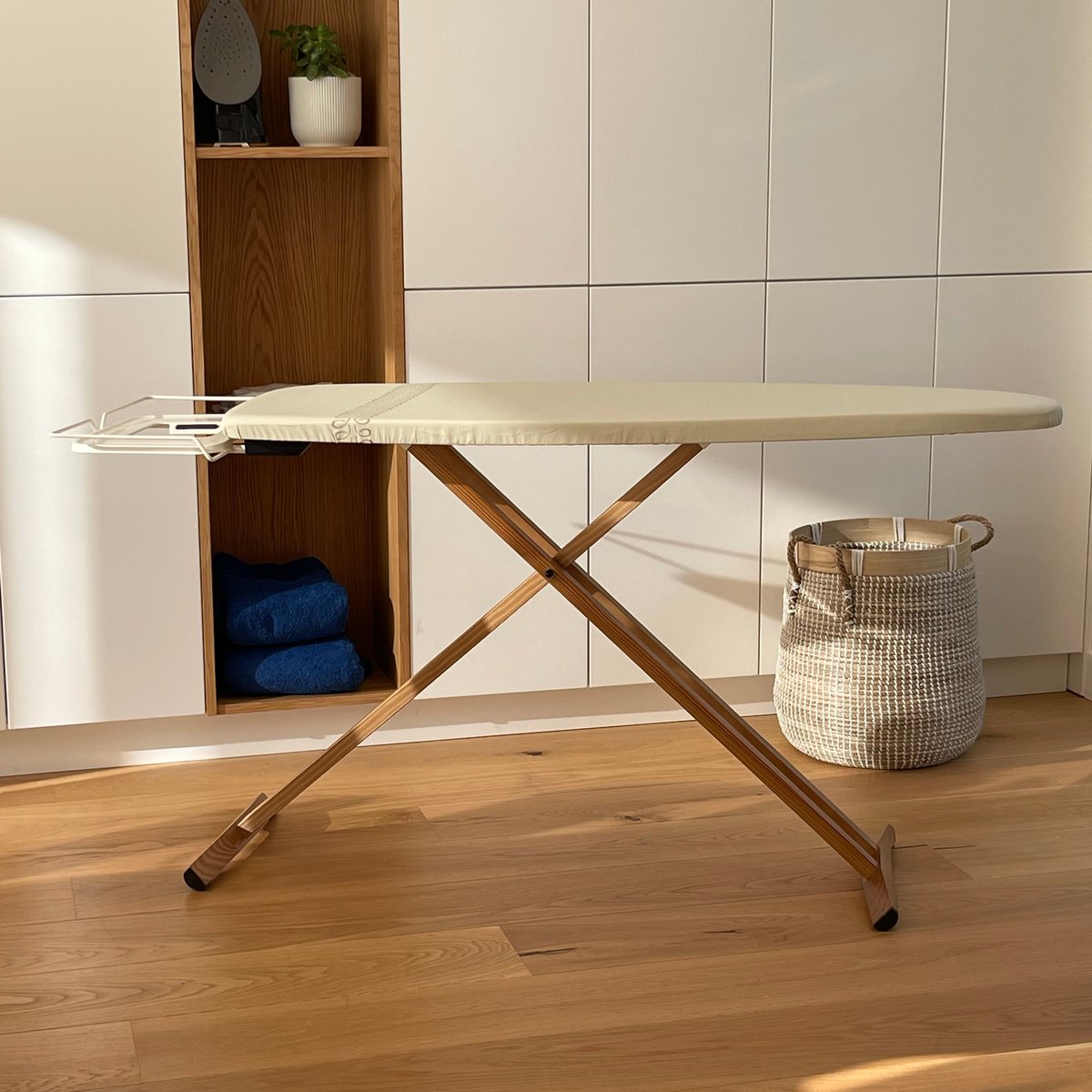 Table à repasser TAIGA beige, KITCHEN MOVE