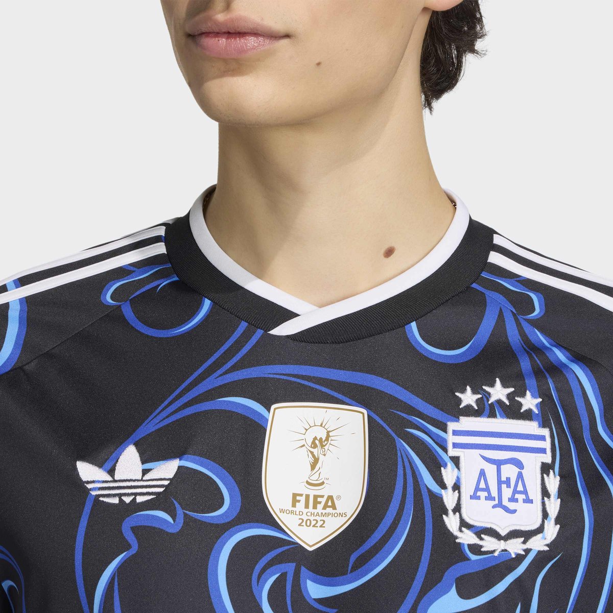 Maillot Extérieur Argentine 26 Maillot Extérieur Argentine 26 black / lucid blue / blue burst, adidas Performance