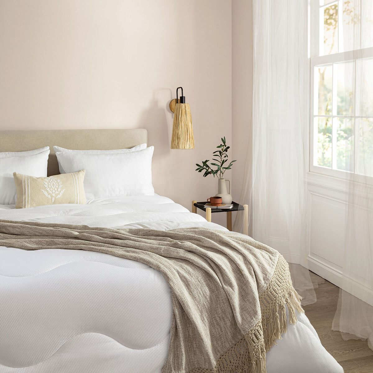 4.5 Tog Breathe Moisture Wicking Duvet white, THE FINE BEDDING COMPANY