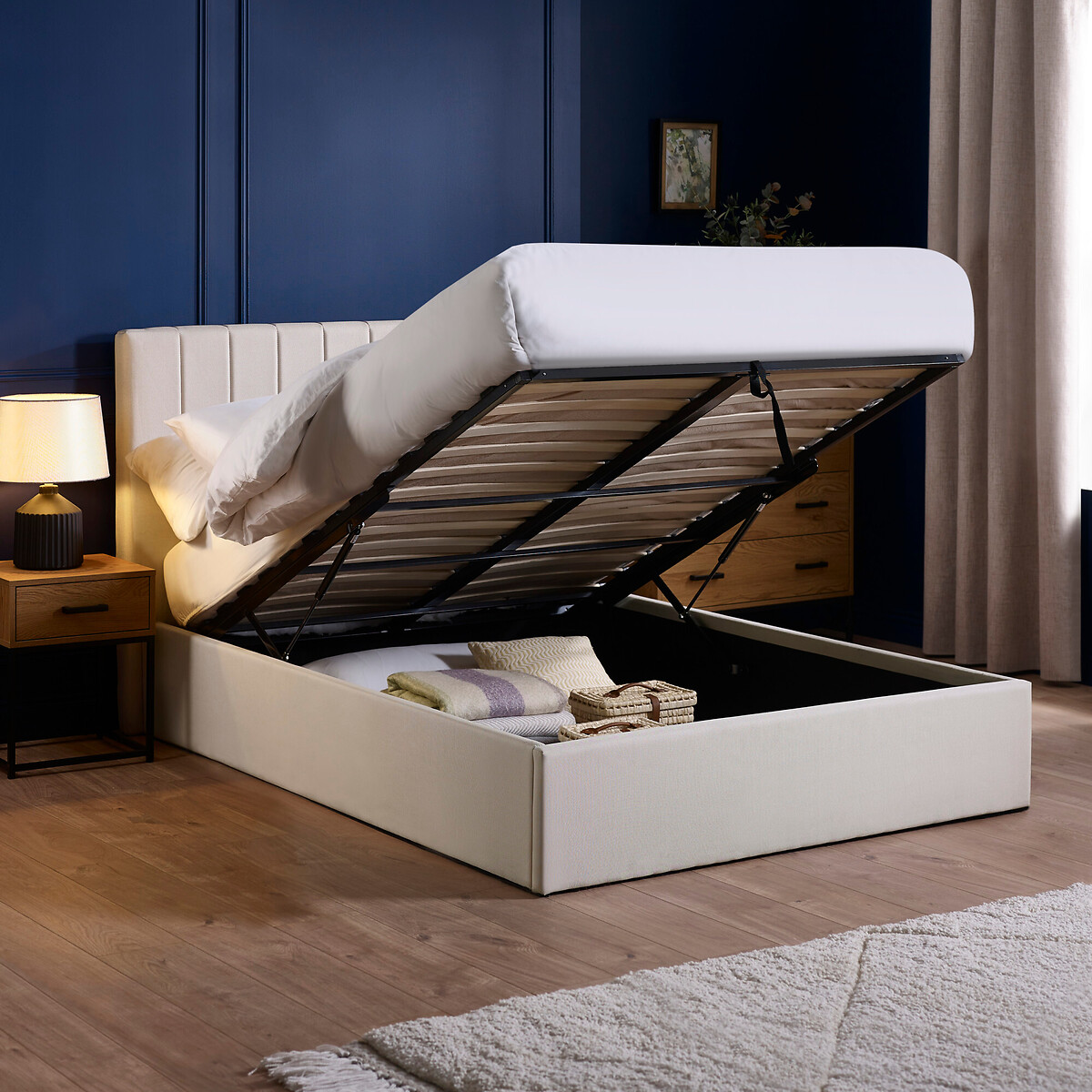 Avira Upholstered Ottoman Storage Bed oatmeal, SO'HOME