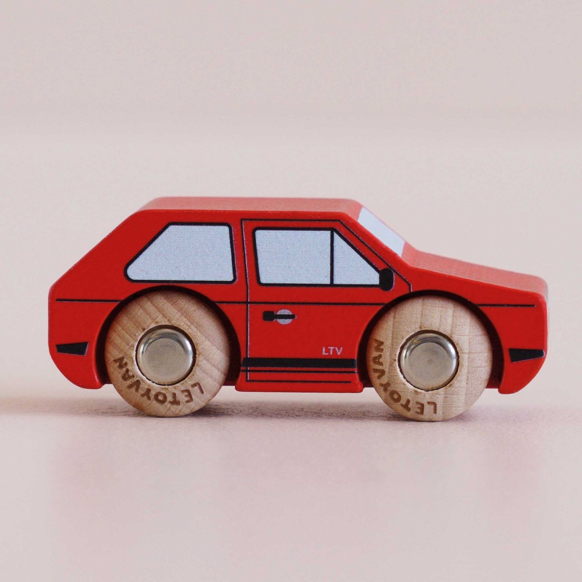 Mini voiture Gary No 8 rouge, LE TOY VAN