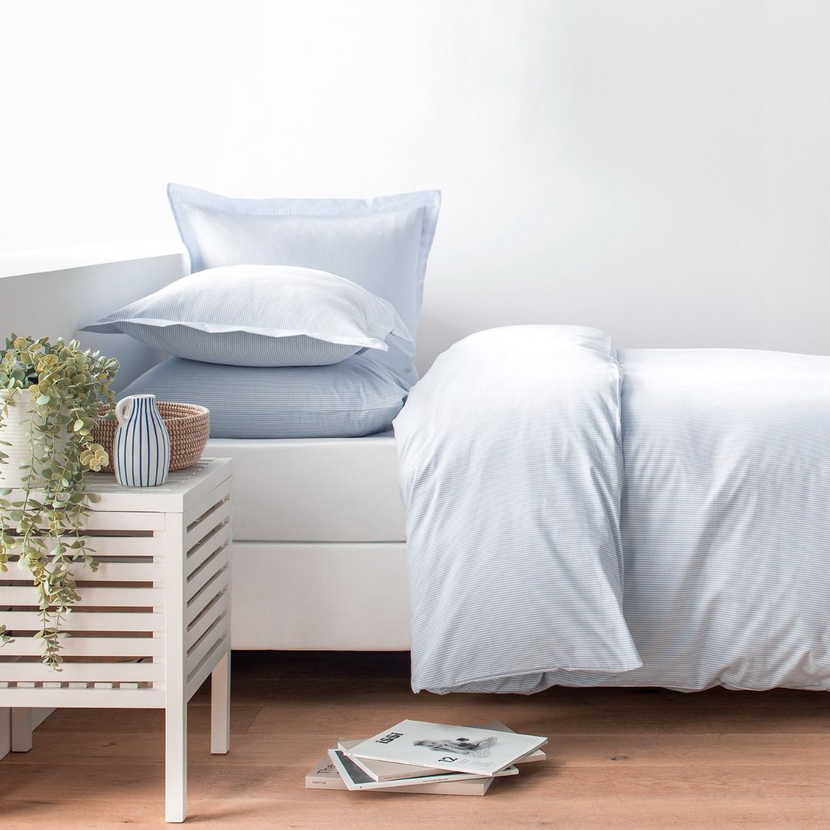 Parure de lit Oxford coton tissé 120 fils - Taies carrées BIARRITZ blanc | bleu, COTTON & CO