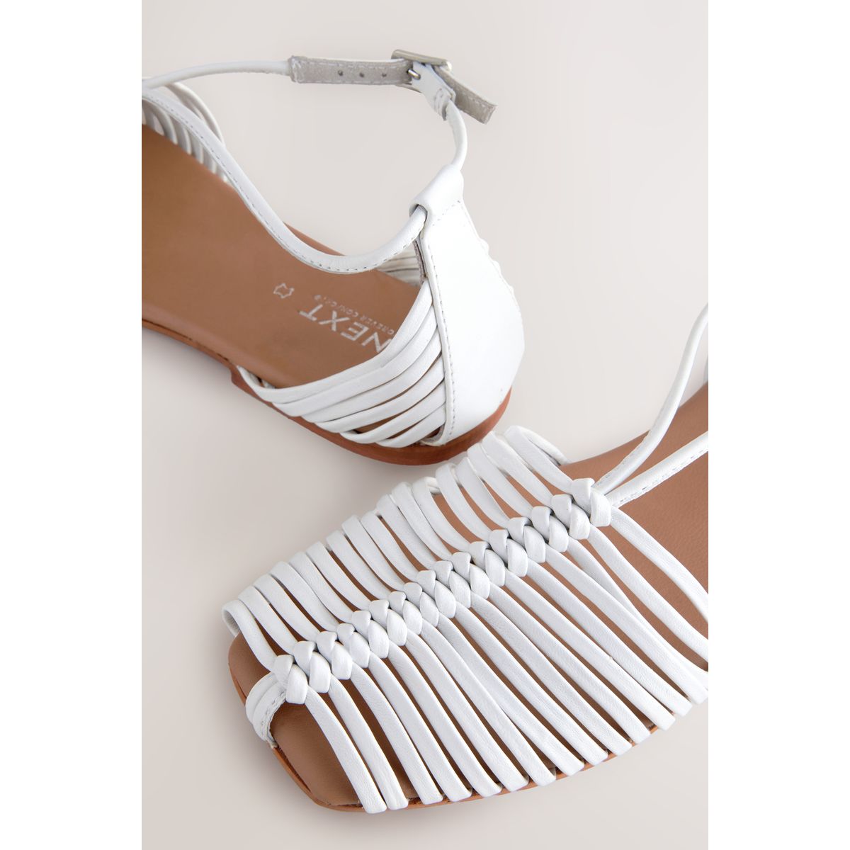 Sandales à brides et bout carré en cuir blanc, NEXT