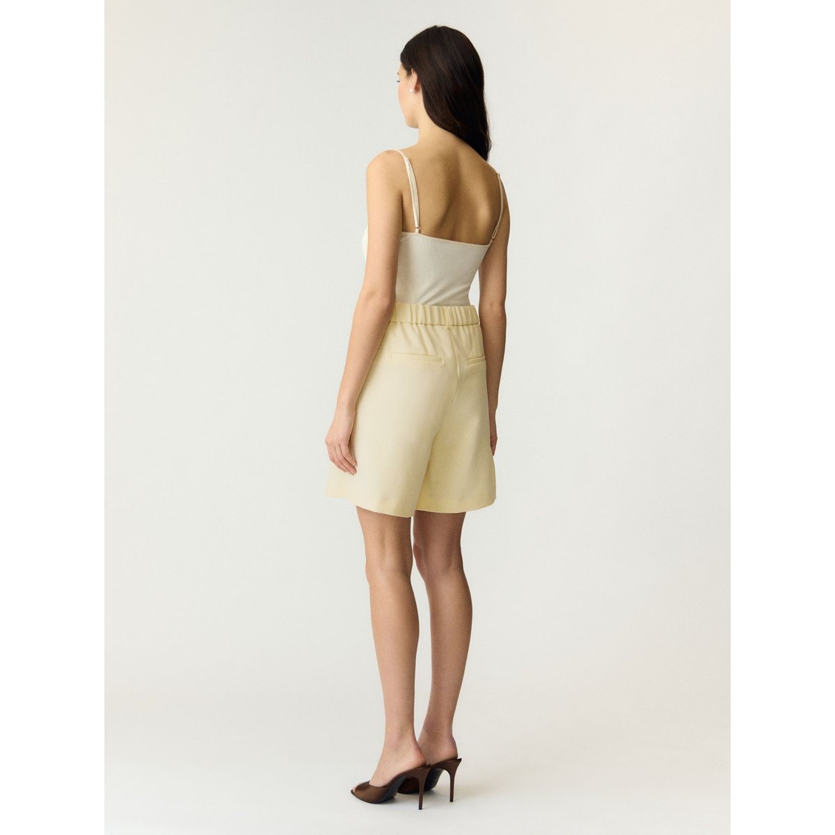 Short jaune - anise flower, YAS