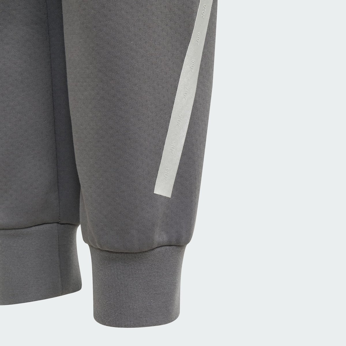 Pantalon Mercedes - Amg Petronas Formula One Team Silver Arrows Enfants Pantalon Mercedes - Amg Petronas Formula One Team Silver Arrows Enfants grey five, adidas Performance