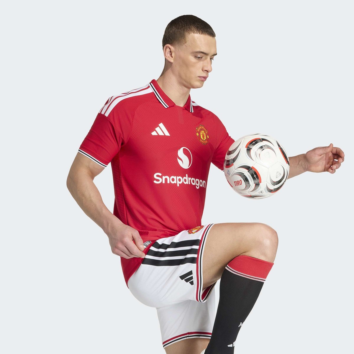 Maillot Domicile Manchester United 26/27 Authentique Maillot Domicile Manchester United 26/27 Authentique mufc red, adidas Performance