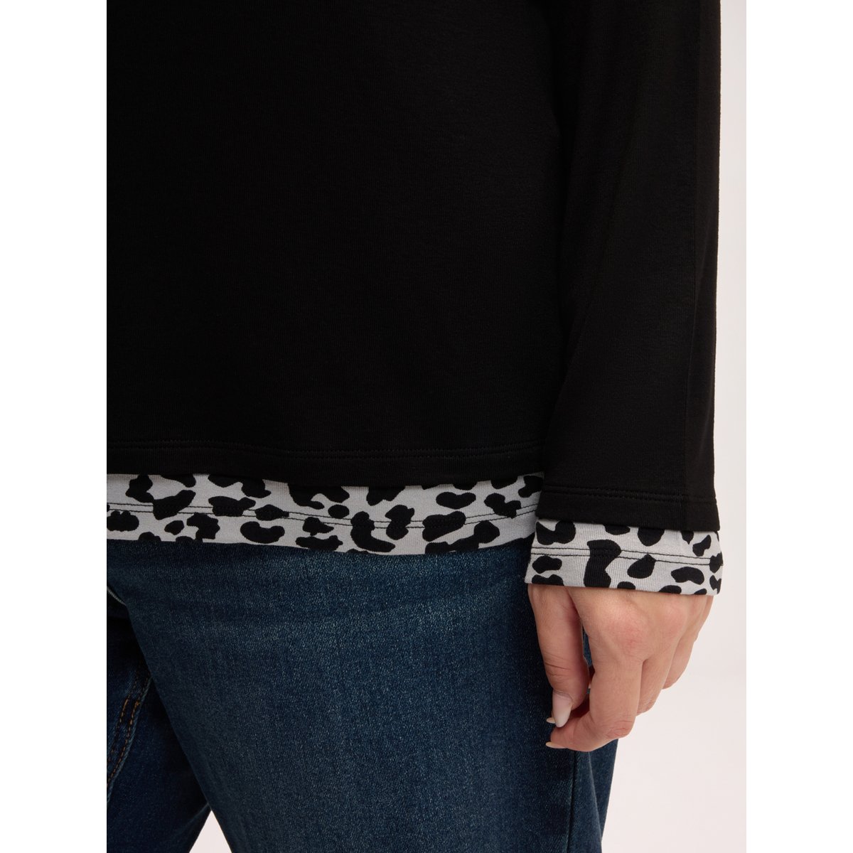 T-shirt à imprimé animalier noir, FIORELLA RUBINO