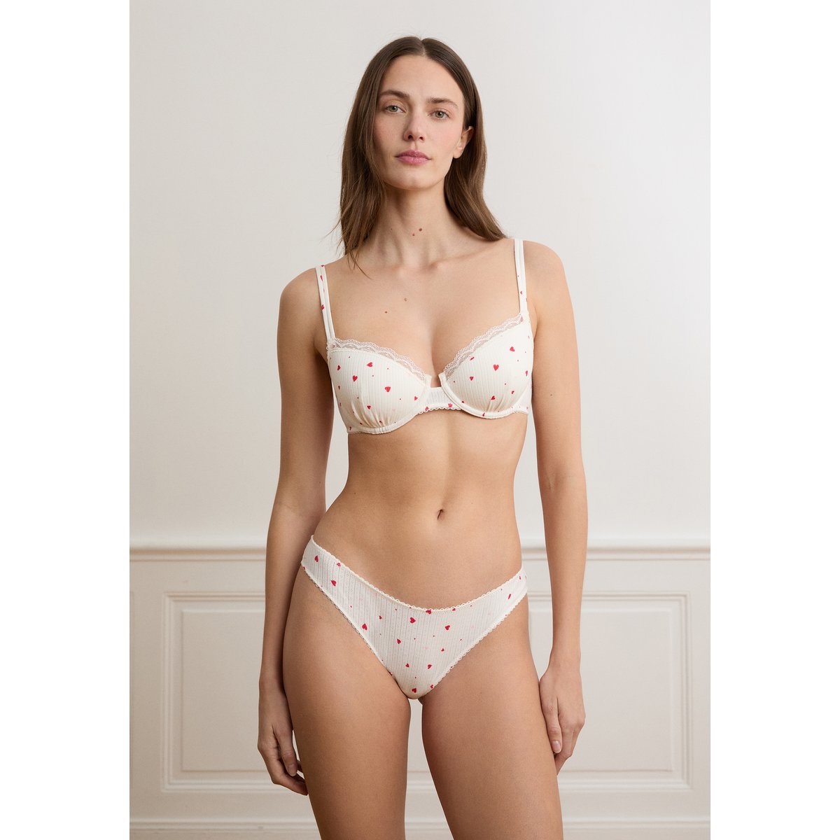 Soutien-gorge N.4 - Le coques fines en pointelle VANITY GOURMAN imp fd blanc, ETAM