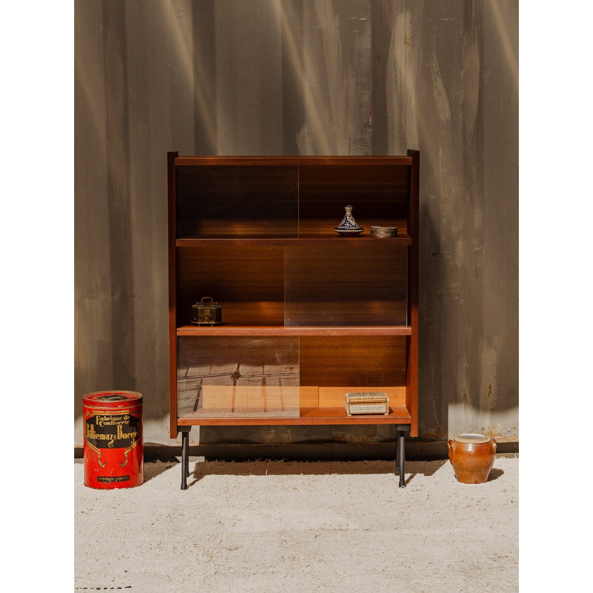 Vitrine en bois Victoria N°1316 - Bon état bois foncé, DEBONGOUT