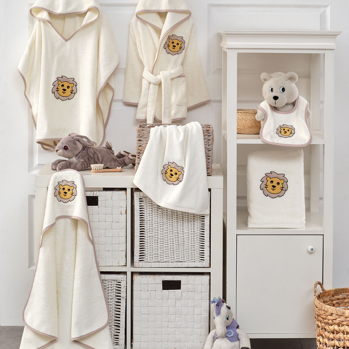 Drap de bain enfant THEO LE LION ecru, SENSEI MAISON