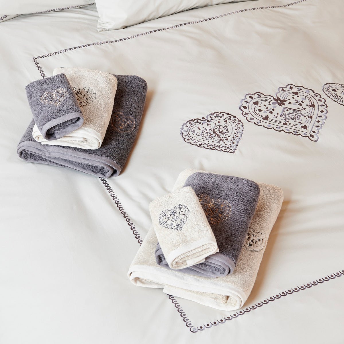 Drap de douche en Coton 600g/m² - NUIT AU CHALET anthracite, TRADITION DES VOSGES