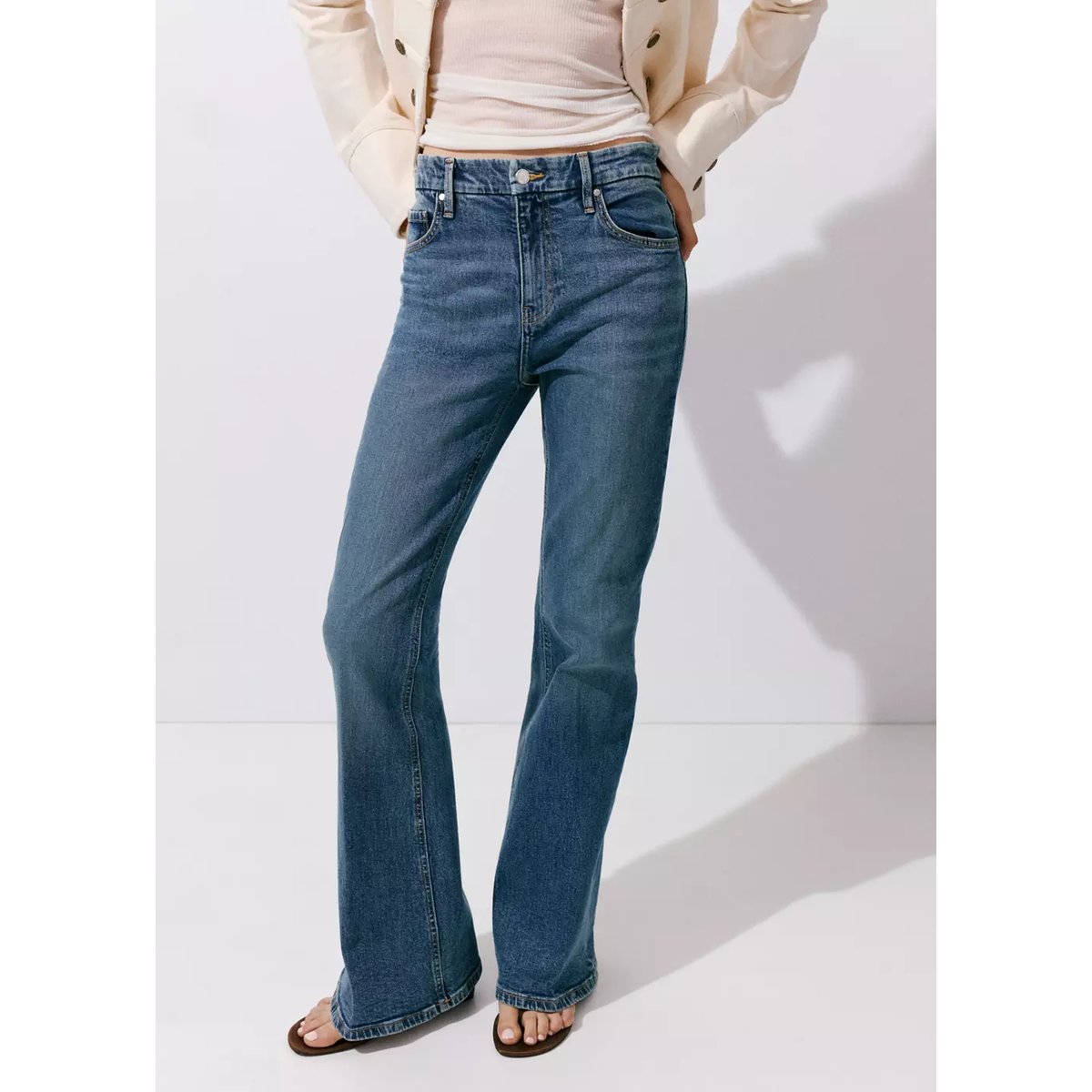 Jean flare taille haute bleu moyen, MANGO