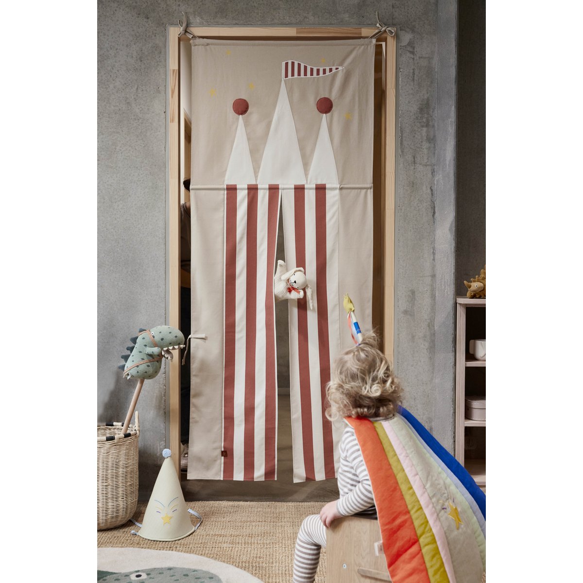 Jouet pour enfant en coton à rayures MINI beige, OYOY LIVING DESIGN