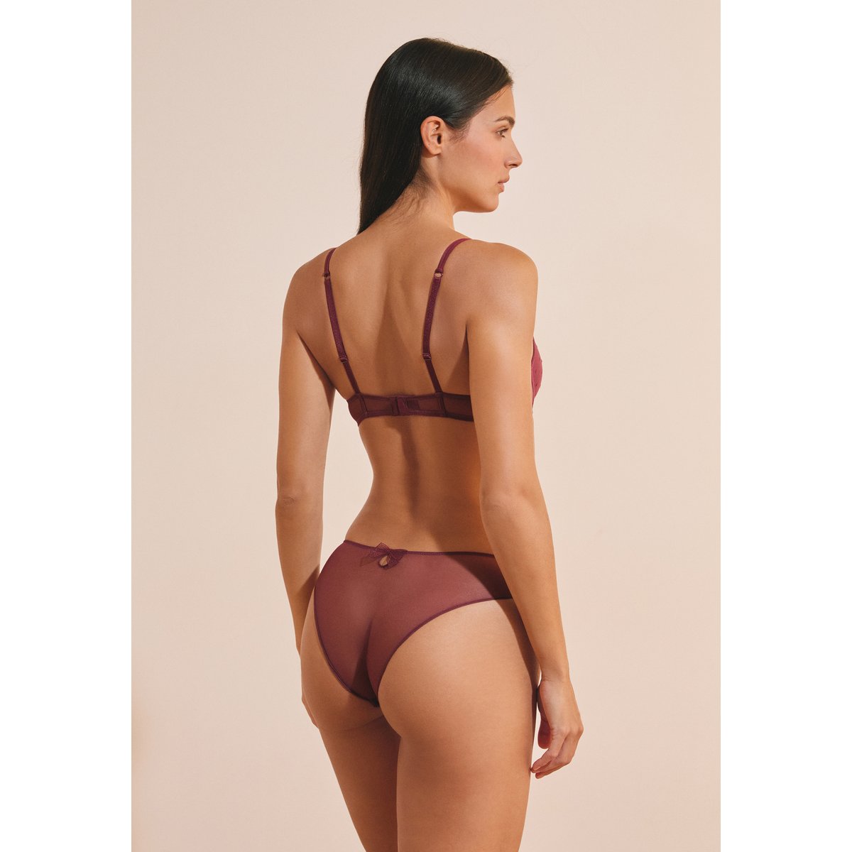 Soutien-gorge N.4 - Le coques fines en broderie DEMOISELLE grenadine, ETAM