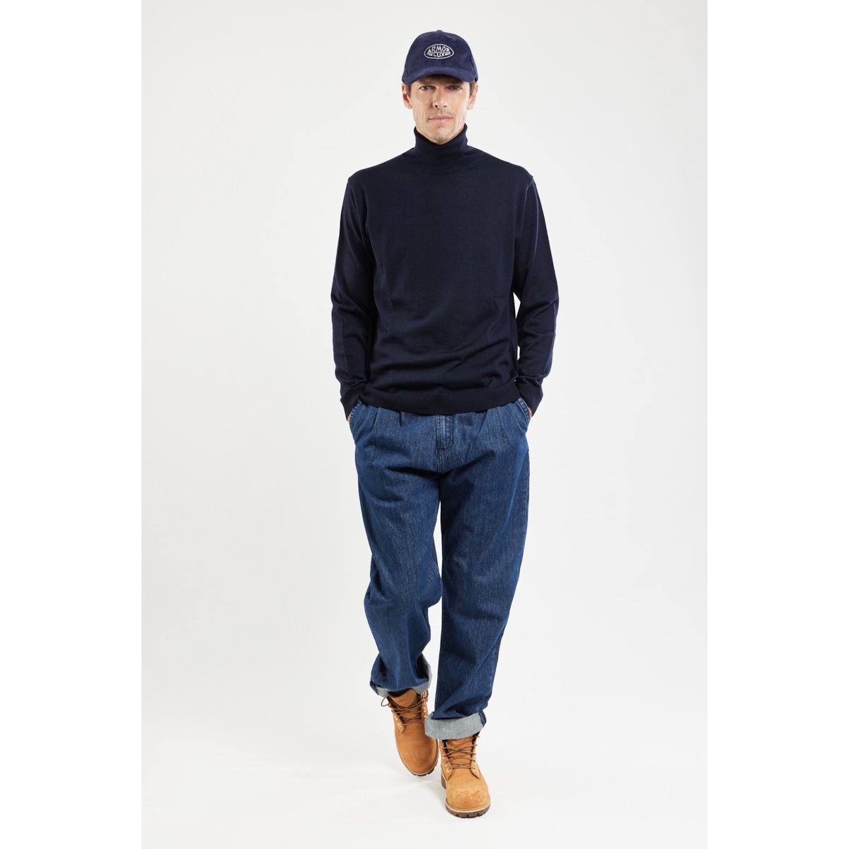 Pull col roulé en laine mérinos navy, GUY DE BERAC
