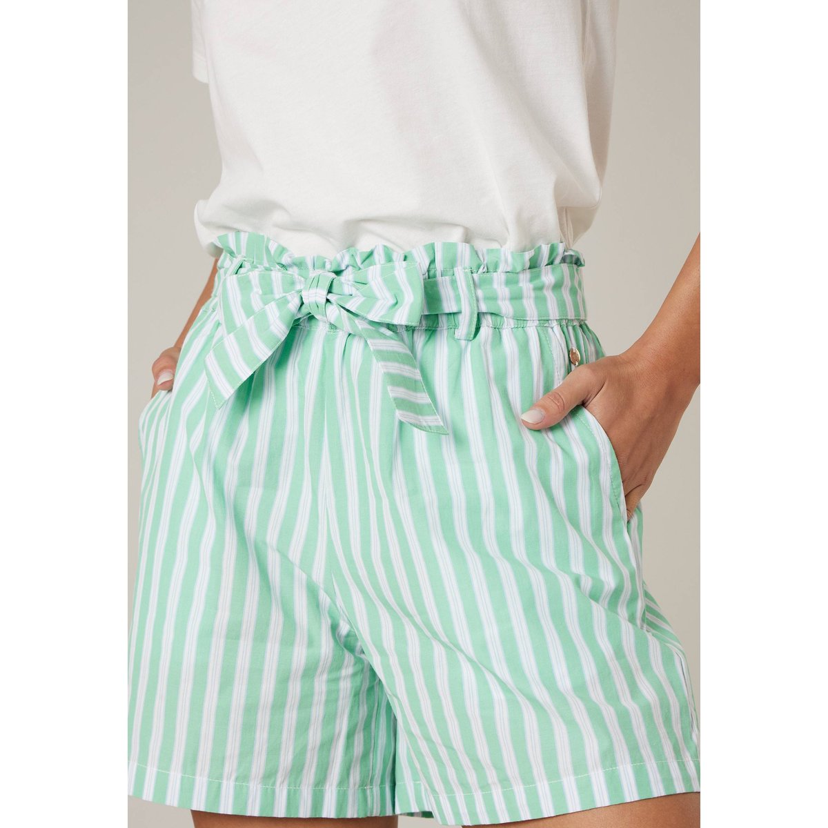 Short ample femme en 100% coton ROSI light green, DEELUXE