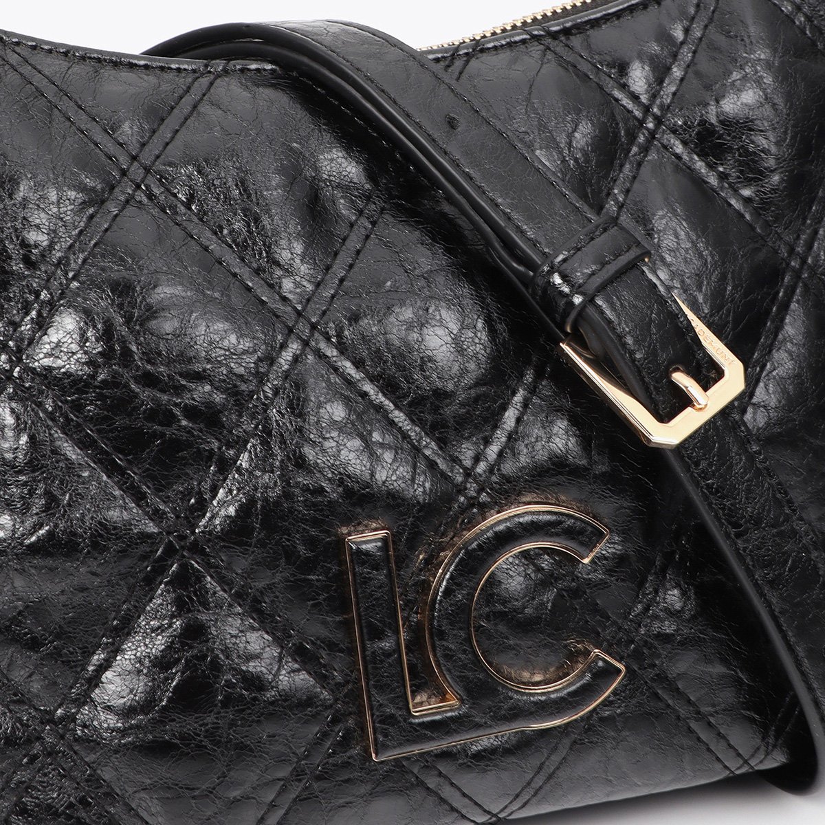 Sac à bandoulière matelassé à logo métallique noir, LOLA CASADEMUNT