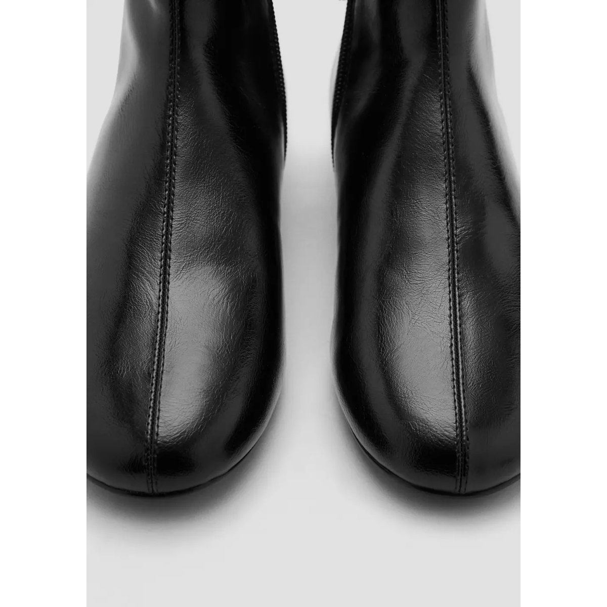 Bottines plates avec zip noir, MANGO