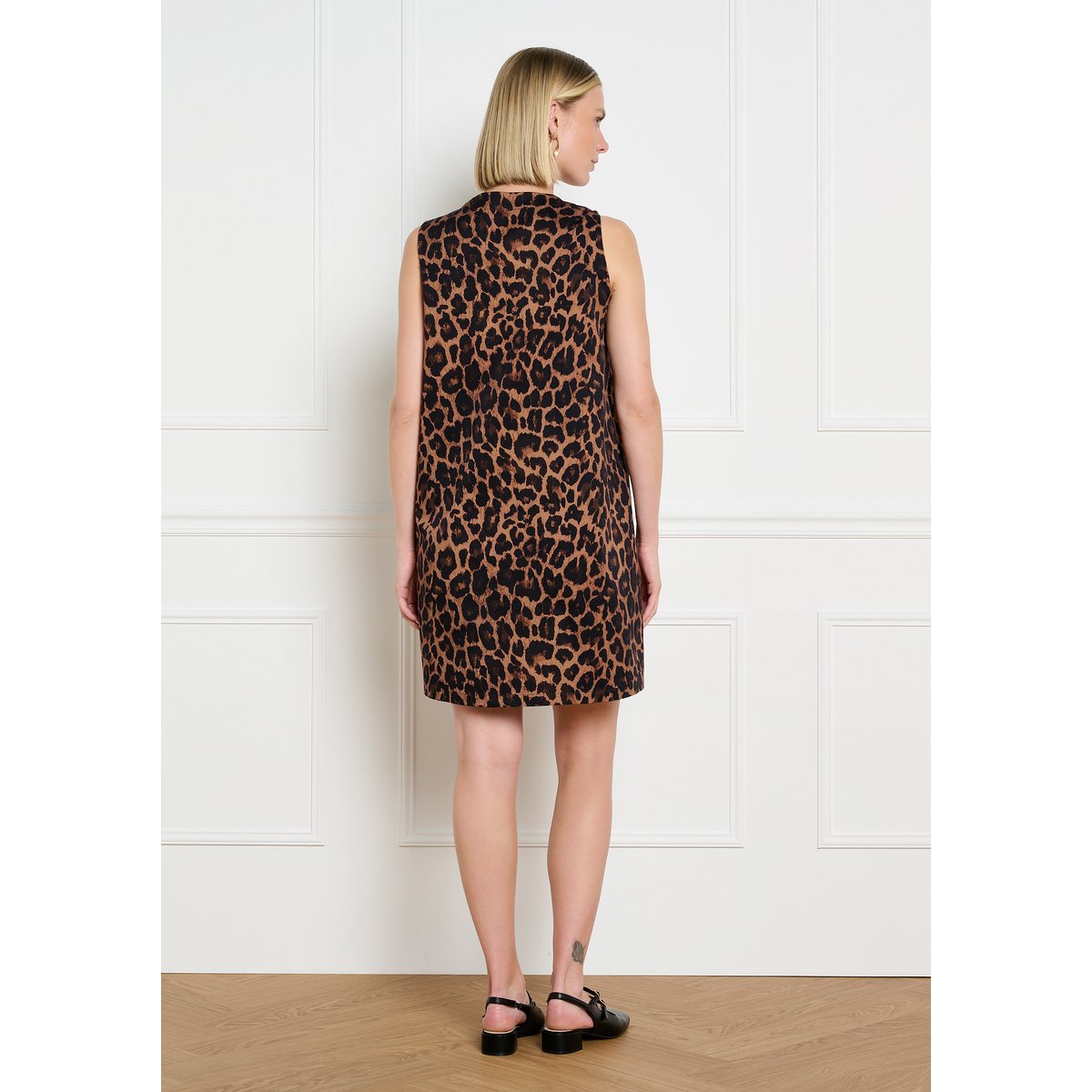 Robe droite léopard à boutons caramel, LOLALIZA