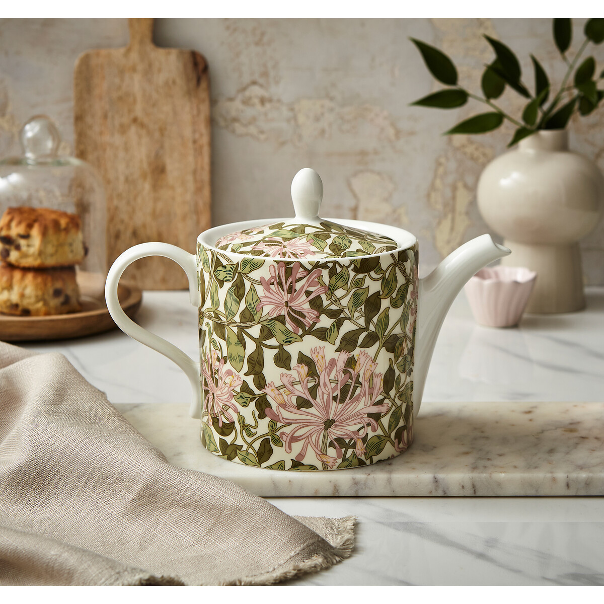 Morris & Co. Honeysuckle Teapot multi-coloured, MORRIS & CO.