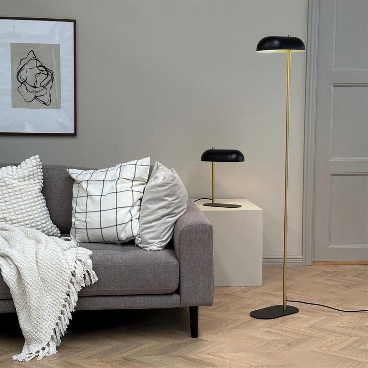 Lampe à poser en Métal ARCH noir/laiton, DYBERG LARSEN