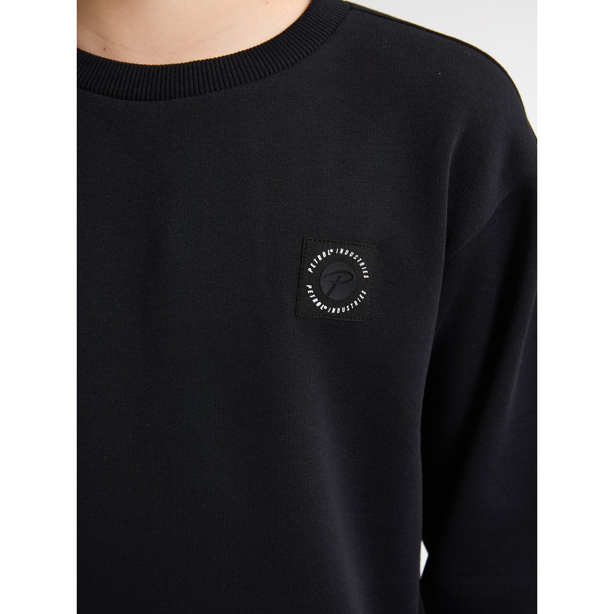 Sweat à logo adirondack noir deep black, PETROL INDUSTRIES